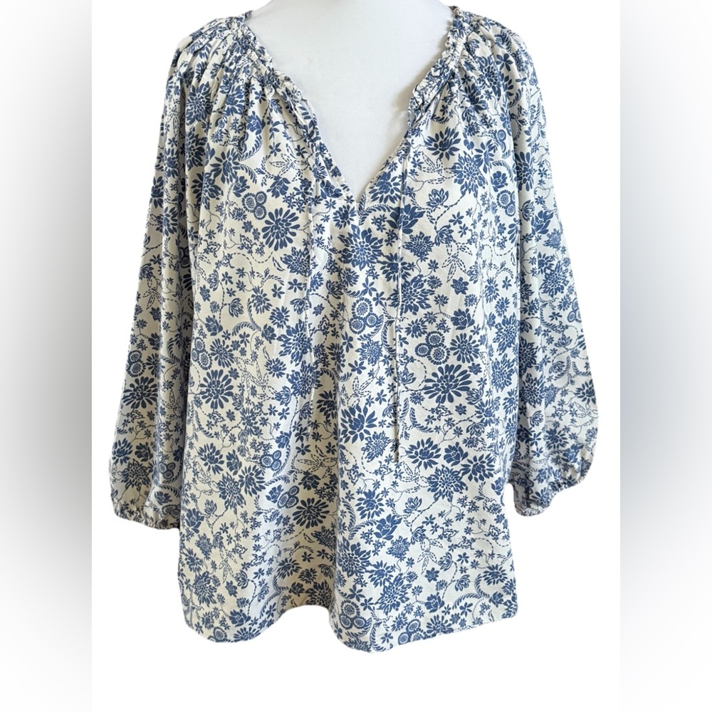 LOFT Cream and Blue Floral Peasant Blouse